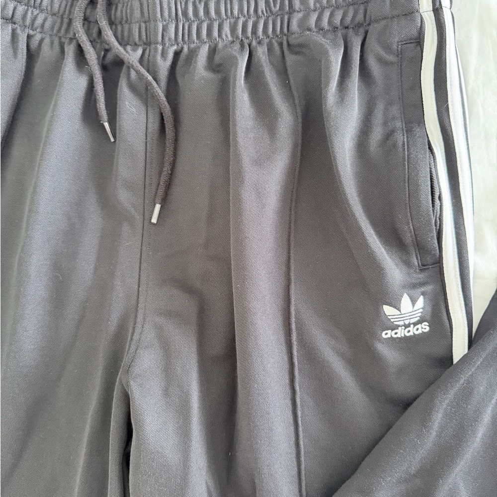 Adidas Black loose track pant Joggers with White Side Stripes - Picture 2 of 6